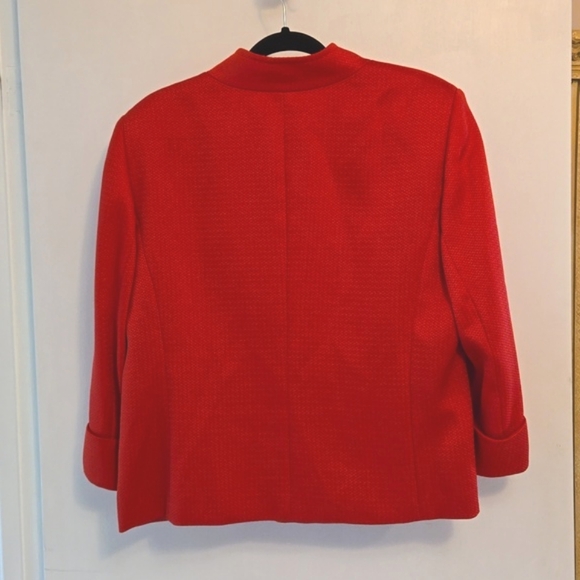 Tahari Jacket Blazer with 3/4 Sleeves 18 EUC - Picture 3 of 10
